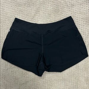 NOBULL Shorts, size L